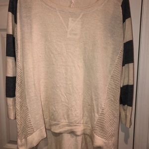beachy beige /grey sweater